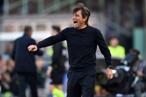 Antonio Conte do të largohet nga Napoli
