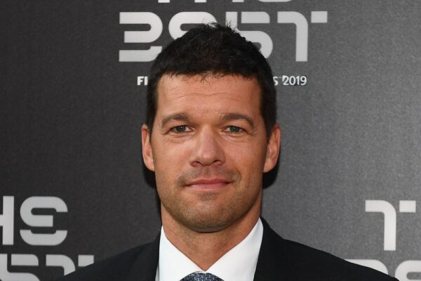 Bayerni i penalizuar nga arbitrimi? Ballack: Më duket sikur u tentua të ndikohej ndeshja