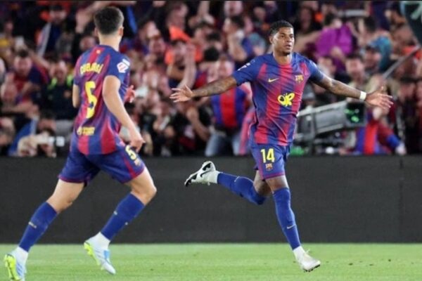 Barcelona mposht me lehtësi Realin në El Clasico, katalunasit fitojnë titullin e 29-të