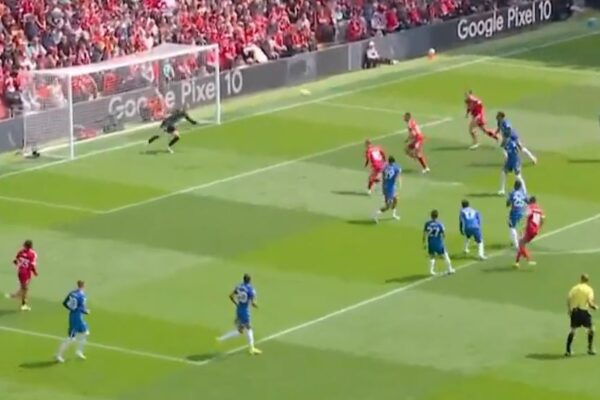 Derbi mes Liverpoolit dhe Chelseas nis me një supergol