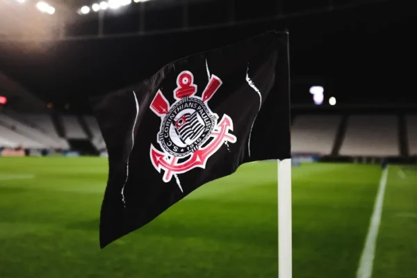 E bujshme në Brazil: Corinthians urdhërohet të paguajë lojtarin deri në moshën 75 vjeç