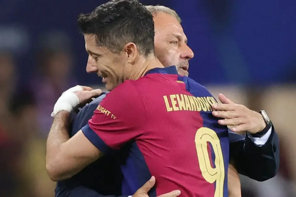 Flick përshëndet Lewandowskin: Do të na mungojë të gjithëve, e vështirë ta zëvendësojmë