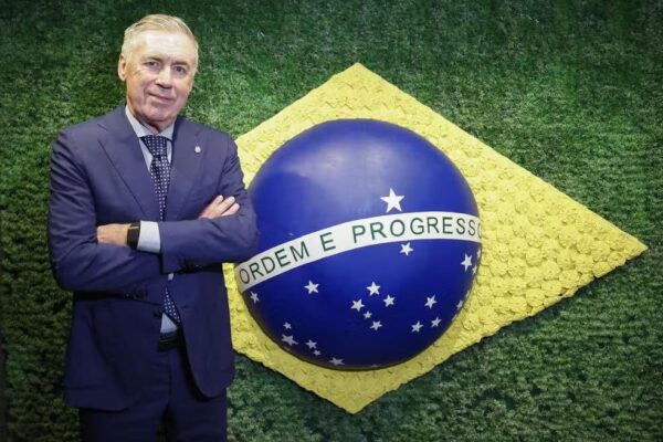 Zyrtare: Carlo Ancelotti vazhdon kontratën me Brazilin