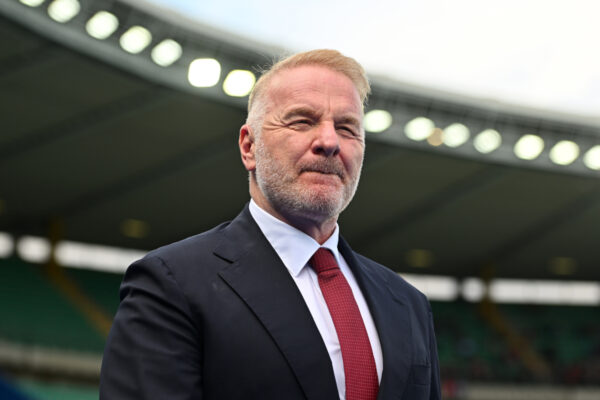 Ambrosini mbron Taren, ish-mesfushori: Po “paguan” edhe për të tjerët!