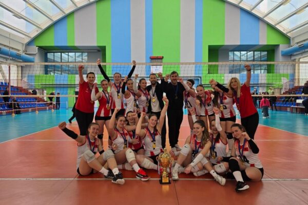 Volejboll vajza/ Skënderbeu U18 shpallet kampion i Shqipërisë