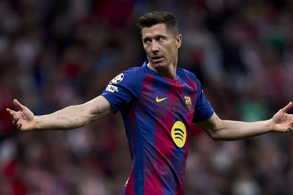 🔥 Barcelona gjen te rivalët zëvendësuesin e Lewandowski-t. Negociatat për 29-vjeçarin do të jenë shumë komplekse