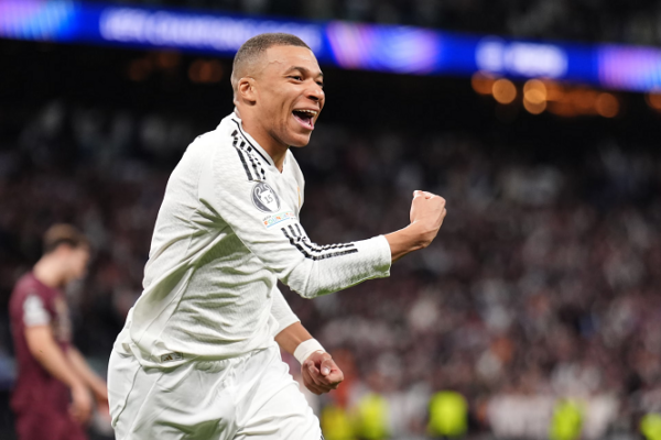 Mbappé, mes kritikave dhe frikës: Ndonjëherë ndihem sikur nuk jam vetvetja