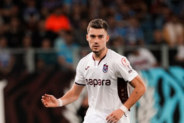 Ernest Muçi është në pritje, Trabzonspor vazhdon negociatat me Beshiktashin