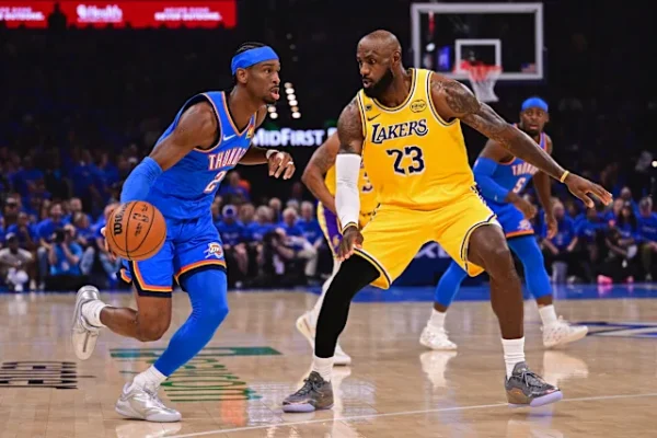 Thunder dhe Pistons nisin me fitore gjysmëfinalet e konferencave në NBA