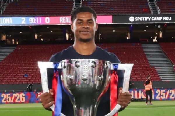 Flick merr vendim për Rashford dhe Cancelo, presidenti Laporta vihet në lëvizje