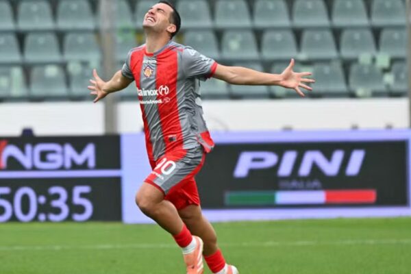 Fitore shprese për Cremonesen. Fiorentina siguron zyrtarisht qëndrimin në elitë (video)