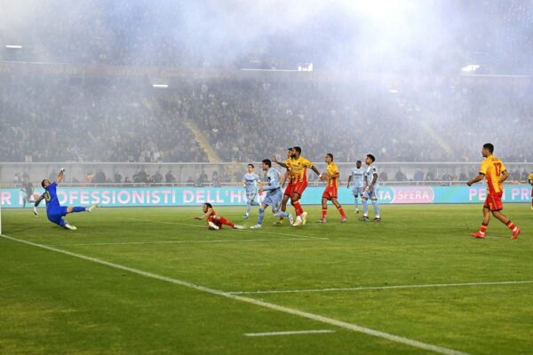 Juventus e nis vrullshëm, por mjaftohet me vetëm 1 gol ndaj Lecce-s. Vlahovic shënon golin e tretë më të shpejtë në 20 vitet e fundit (video)