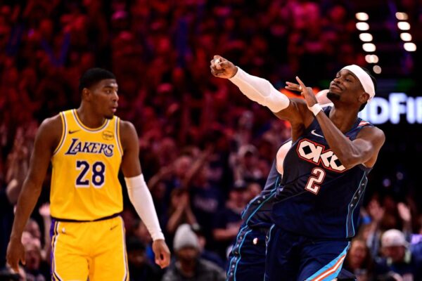 Play-off NBA/ OKC dhe Detroit fitojnë edhe ndeshjet e dyta, Lakers e Cavs me shpatulla pas muri
