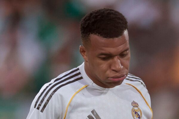 Mbappé drejt rikthimit për “El Clásico”-Pritet vendim në orët e fundit