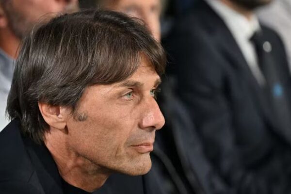 Conte largohet nga Napoli! E ardhmja e tij tek Italia, ose një rikthim te Juventusi