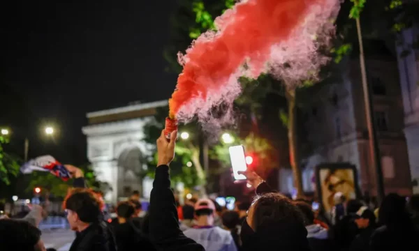 Festa e PSG-së kthehet në dhunë: në Paris arrestohen 127 persona dhe lëndohen 11