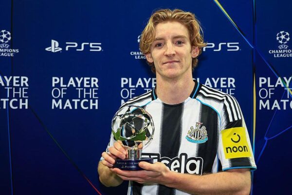 Barcelona dhe Bajern Mynih, sfidë gjigantësh për Anthony Gordon të Newcastle