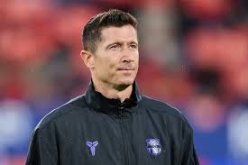 Robert Lewandowski vendos kërkesa të larta financiare për klubet e Serie A