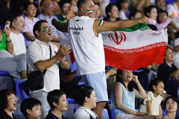 Teherani përshëndet kombëtaren e Iranit: Në SHBA edhe për gjakun e martirëve!
