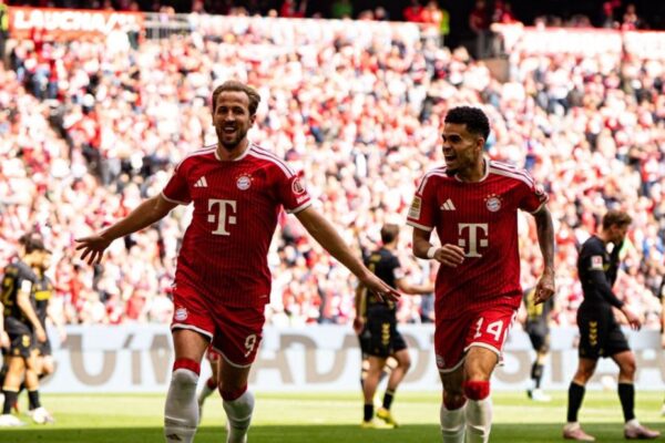 Bayern e mbyll me “manita”, mësohen verdiktet e Bundesligës për këtë sezon (video)
