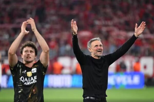 Luis Enrique fton gjithë ekipin për darkën e ditëlindjes, por vetë nuk shkon në restorant
