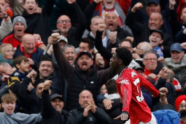 Spektakël në “Old Trafford”, 5 gola të shënuar. Në fund festojnë “Djajtë e Kuq”. Një 21-vjeçar vendos fatin e ndeshjes ndaj Liverpool (video)