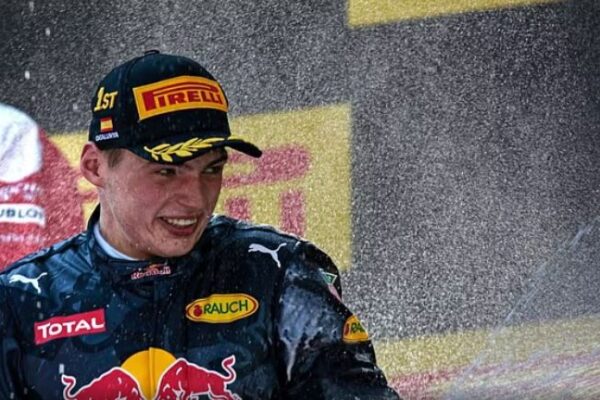 Dhjetë vjet më parë bota zbulonte Max Verstappen, holandezin 4 herë kampion bote