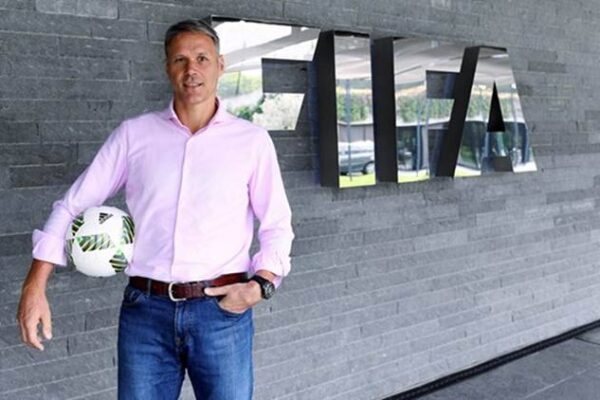 Van Basten: Pronarët e huaj shkatërruan futbollin italian, shembull është Milani