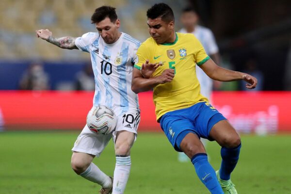 Casemiro drejt Amerikës, do të luajë me skuadrën e Messi
