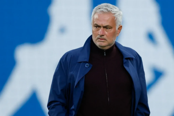 Zbulohen detaje interesante nga kontrata e Mourinhos me Real Madridin