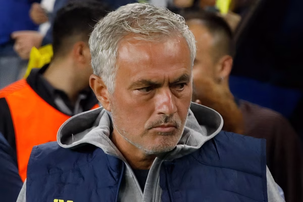 Hoeness mesazh Mourinho: Bëri një udhëtim të kotë deri në Gjermani, ai do të qëndrojë te Bayern