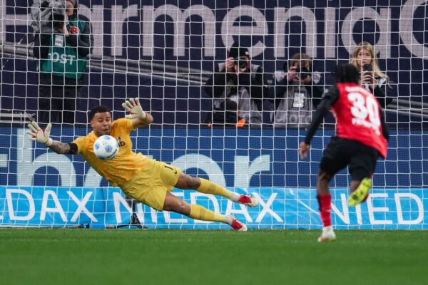 Interi me sytë te finalja e Europa League, në shënjestër penalltipritësi Atubolu
