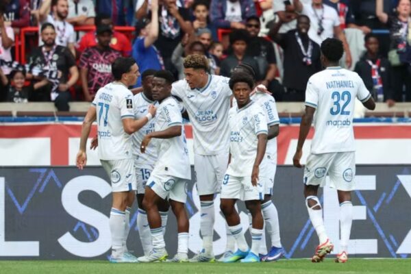 Me gjysmën e titullarëve pushim, PSG nuk fiton dot ndaj Lorient. 4 gola të shënuar në “Parc des Princes”