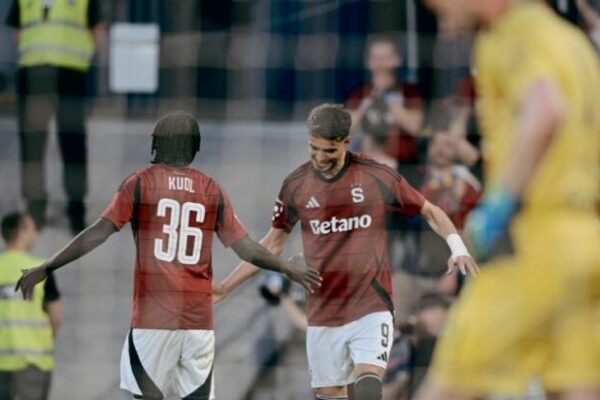 Albion Rrahmani shkëlqen me Sparta Pragën dhe përfshihet në formacionin e javës