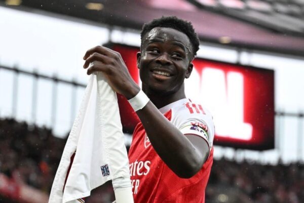 Tek Arsenal ka optimizëm, Saka: Jemi vetëm disa ndeshje larg arritjes së qëllimit tonë