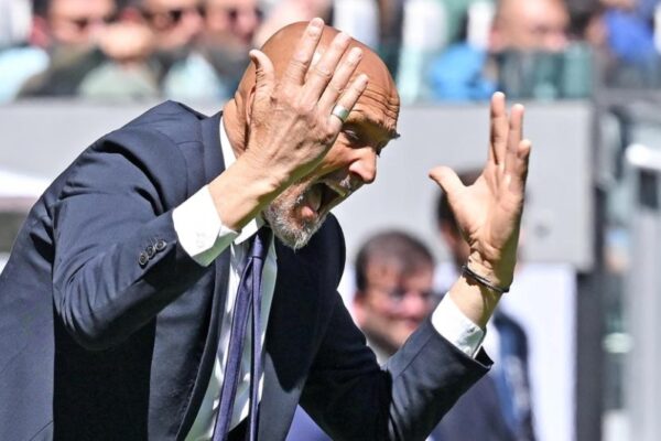 Juventus pa Champions komplikon merkaton, çfarë ndodh me Bernardo Silvën, Alisson e Vlahoviç!