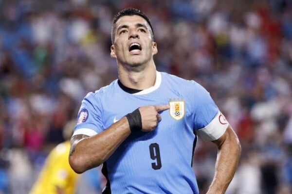 Luis Suárez pendohet për kritikat ndaj Bielsa-s dhe tërhiqet nga “lamtumira” që i dha kombëtares 19 muaj më parë