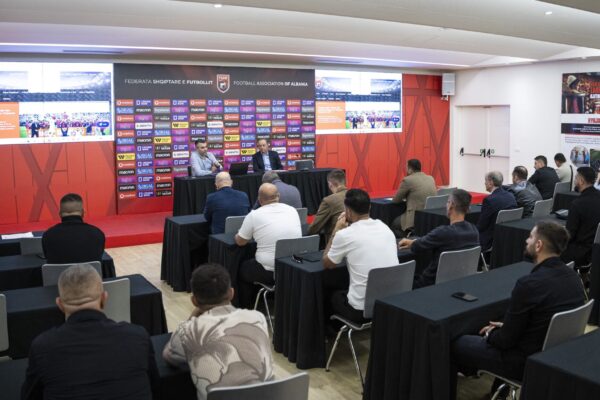 FSHF, takim me drejtuesit e klubeve dhe akademive për sezonin futbollistik 2026/2027