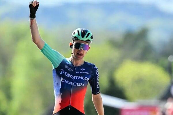 Talenti francez i çiklizmin konfirmon pjesëmarrjen në Tour de France 2026
