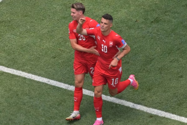 Xhaka udhëheq Zvicrën ndaj Kanadasë