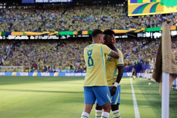 Vinicius: Ancelotti më bën të ndihem i rëndësishëm, dua t’ia shpërblej me trofeun e botërorit
