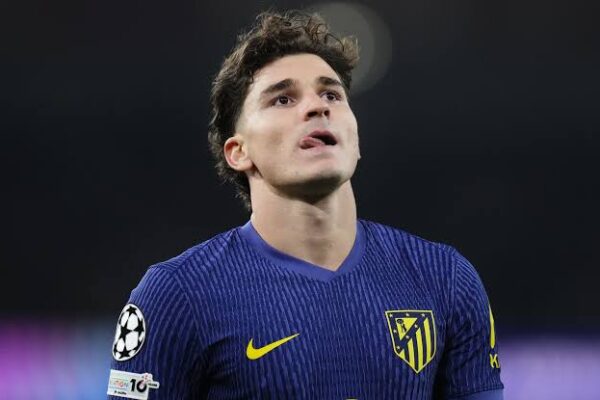 Laporta ndez spekulimet për Julian Alvarez: Shumica e futbollistëve ëndërrojnë të luajnë te Barcelona
