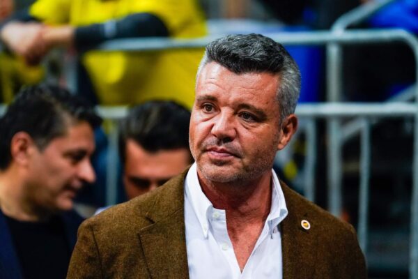 Presidenti i Fenerbahçes dënohet me burg për çështje të basteve të paligjshme
