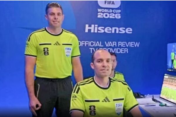 Gjesti i supremacisë së bardhë, FIFA hap hetim për arbitrin nga Australia