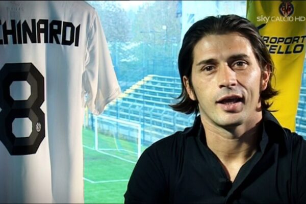 Tacchinardi “skarcon” Vlahoviç: Juventusi të mos shohë më pas, do të merrja Kolo Muani dhe Sørloth