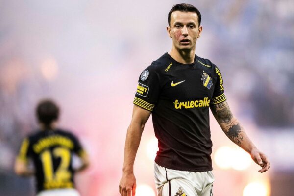 Bersant Celina transferohet në Arabinë Saudite tek ekipi i njohur, firmos kontratë trevjeçare