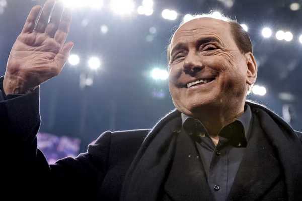 “Ah, kur ishte Doktori”… Milani dhe trashëgimia e Berlusconit, ai pasion që nuk ekziston më