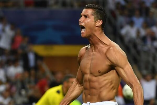 Ronaldo; kampioni narcist, gruaja e jetës së tij (që nuk është Georgina) dhe evolucioni i papritur