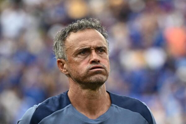 Ëndrra e madhe e Luis Enrique është ylli i Barcelonës. PSG ofron 80 milionë euro, Flick nuk e lëshon