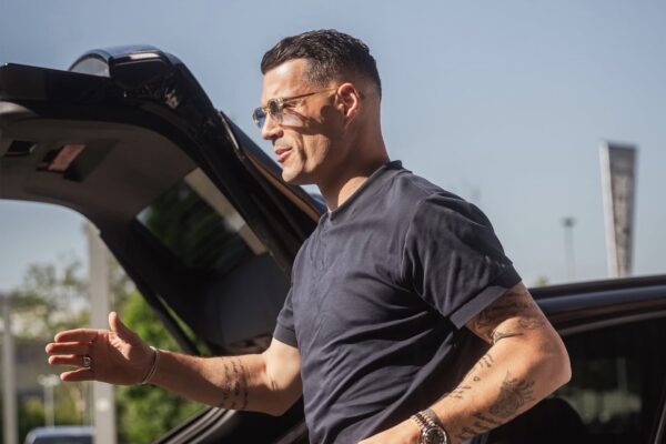 Kombëtarja e Zvicrës niset drejt SHBA-së pa sulmuesin kryesor, ka probleme me dokumentacion